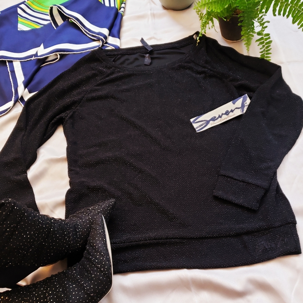 Seven7 black pullover lightweight sweater